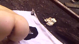 Extremely outdoor sex