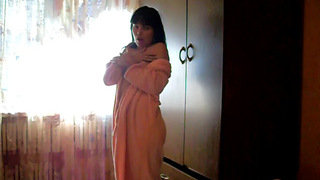 Unforgettable sexy brunette