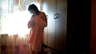 Unforgettable sexy brunette