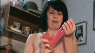 Mature woman loves hot sex.